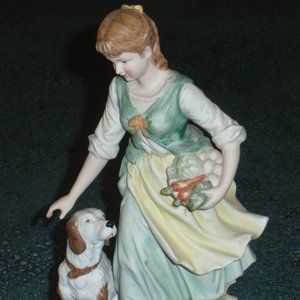 Ethan Allen Figurine Bisque Girl With Spaniel Dog 3215A - CUTE CHRISTMAS GIFT!